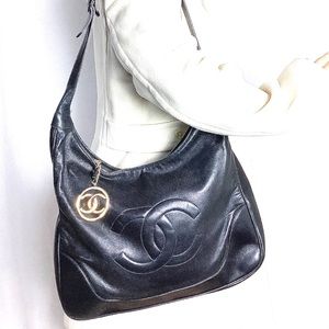💎LARGE RARE💎CHANEL RARE HOBO LEATHER